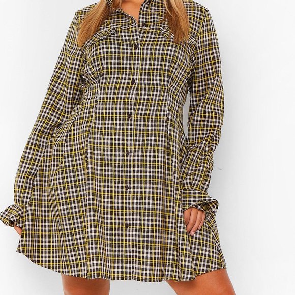 BOOHOO PLUS FLANNEL CINCHED WAIST SKATER SHIRT DRESS - Picture 3 of 4